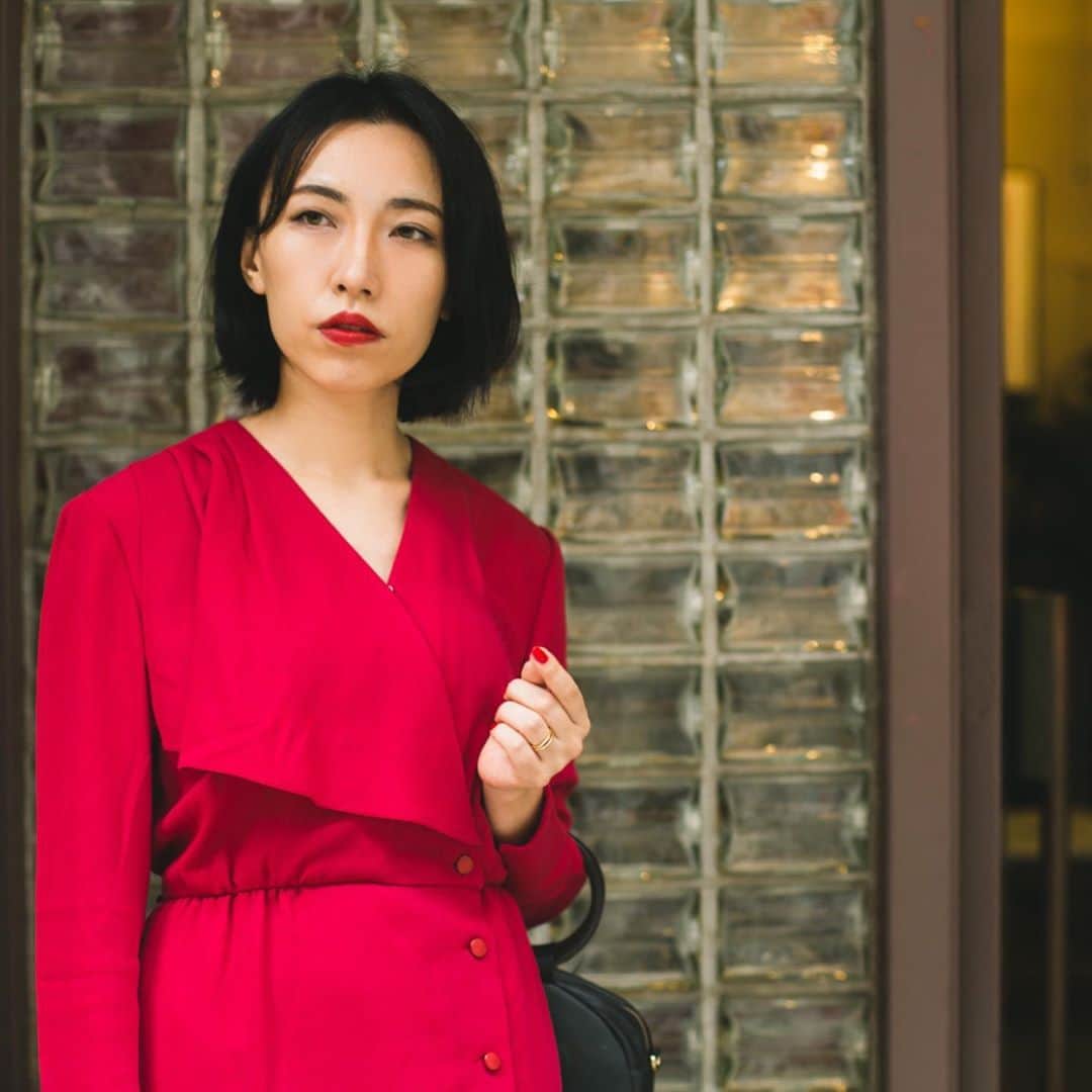 RIKAPEPEのインスタグラム：「講談社FORZA STYLE様での新連載『大人の純喫茶ぺぺ』（恋愛相談所）が更新されました☕️💘 ・ 今回のテーマは、 【大人の恋愛の引き際について】 ・ 良い思い出というのはワインみたいに寝かせて、時折独りで栓を開けて楽しむのが良いと思うのです。皆様の憩いの場になれますと嬉しいです☕️💌👩‍❤️‍💋‍👨 ・ ☑︎リンクはプロフィールに貼っておきます🙇‍♀️ https://forzastyle.com/articles/-/60375  #二季物語 #有川正沙子  #寺尾聰  ・ @forzastylecom  Photo by： 高松 祐太さん @yutatakamatsu_ch111  加藤 修平さん @katie_san3  Illustration by：酒井 恵理さん @sakaisalie」