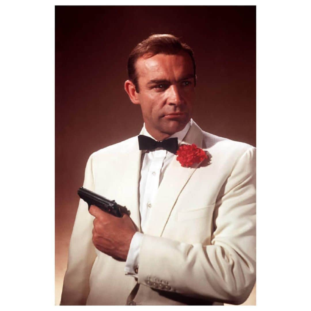 Magnum Photosさんのインスタグラム写真 - (Magnum PhotosInstagram)「#FromTheArchive: Sean Connery as James Bond in the film "Goldfinger". London. GB. 1964. ⁠ .⁠ © George Rodger/Magnum Photos」11月1日 19時30分 - magnumphotos