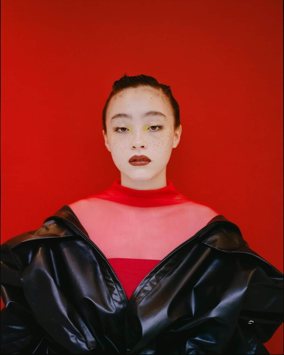 Kisshomaru S.のインスタグラム：「Serena Motola @sereeeenam for @perkmagazine   Hair + Make up @masayoshiokudaira Styling @mikitiaizawa」