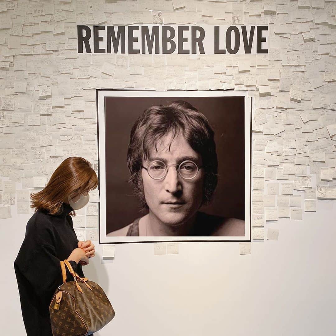 ᴱᴸᵞさんのインスタグラム写真 - (ᴱᴸᵞInstagram)「ㅤㅤㅤ John & Yoko 展  Peace Always Wins🤍 . #doublefantasy #johnandyoko #ダブルファンタジー展 #ジョンレノン #オノヨーコ」11月1日 19時55分 - diary___ely
