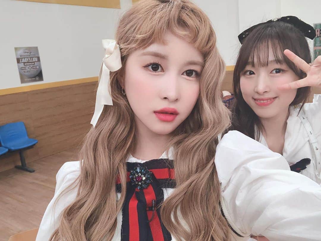 宇宙少女さんのインスタグラム写真 - (宇宙少女Instagram)「#아는형님 전학완료❤️ 횟집사쟝님 임다영❤️ 발샘물원장님 박수빈 ❤️  #우주스타그램 #우주소녀 #다영」11月1日 11時24分 - wjsn_cosmic