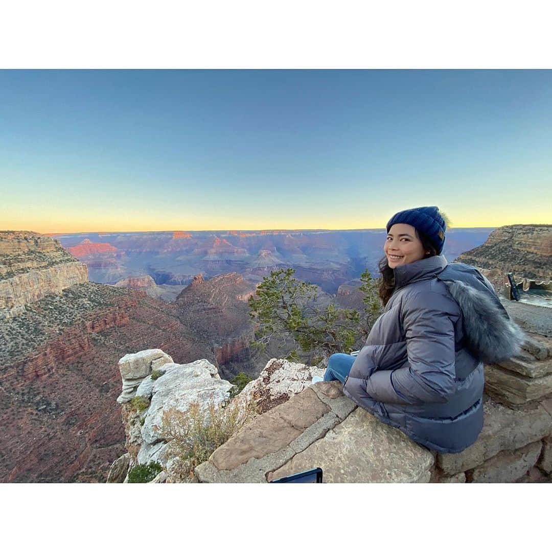 モリヤ・ジュタヌガーンのインスタグラム：「Sunrise at #GrandCanyon #momoriya」