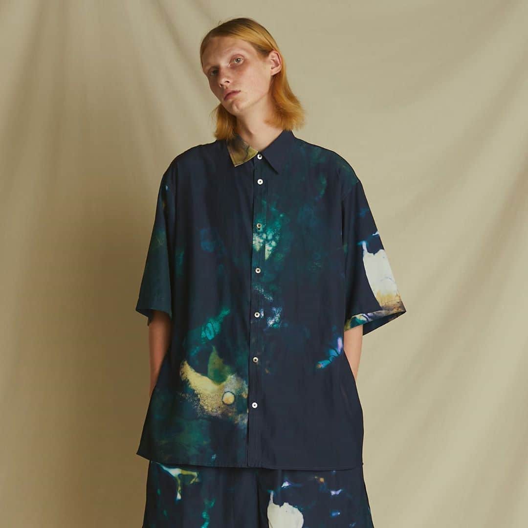 ウィザードのインスタグラム：「本日最終日！  2021 SPRING SUMMER COLLECTION “SCREAMING LIFE"の先行受注会開催中です。  本日 11/1 (日)  23:59 まで  Offical Web Store https://wizzard.stores.jp  #wizzard_fac #wizzard #fashion #tokyofashion #streetfashion #fashionphoto #designersbrand #domesticbrand #mensfashion #メンズファッション #ファッションブランド #ウィザード」
