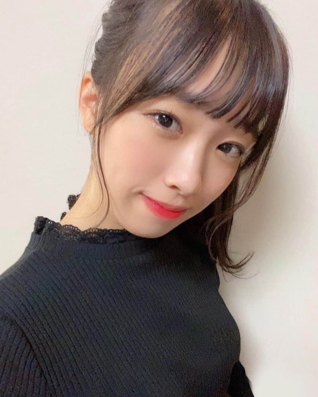 SAKURAのインスタグラム：「こんにちは🌸﻿ ﻿ ﻿ ﻿ 今日から11月スタート🍁﻿ もう2020年も2ヶ月で終わり💭💭﻿ 早いなあ😧﻿ ﻿ ﻿ ﻿ ﻿ 皆さま日曜日、どうお過ごしですか〜？？﻿ 私はお家でゆっくり🏠💭﻿ ﻿ ﻿ ﻿ ﻿ 素敵な午後をお過ごし下さいね☺️💗﻿ ﻿ ﻿ ﻿ ﻿ 本日、13:00~play ballです🐮⚾️🔥﻿ ﻿ ﻿ ﻿ ﻿ 📸:②枚目は、今日の朝ご飯🍞﻿ どうしても食べたくなって作りました🤤﻿ ﻿美味しかったです✌🏻 ﻿ ﻿ ﻿ #bs2020 #buffaloes #baseball #npb  #orixbuffaloes #プロ野球 #野球 #野球好き  #instagood #selfie #breakfast  #sakura_365 #bsgirls #オリ姫 #🌸」