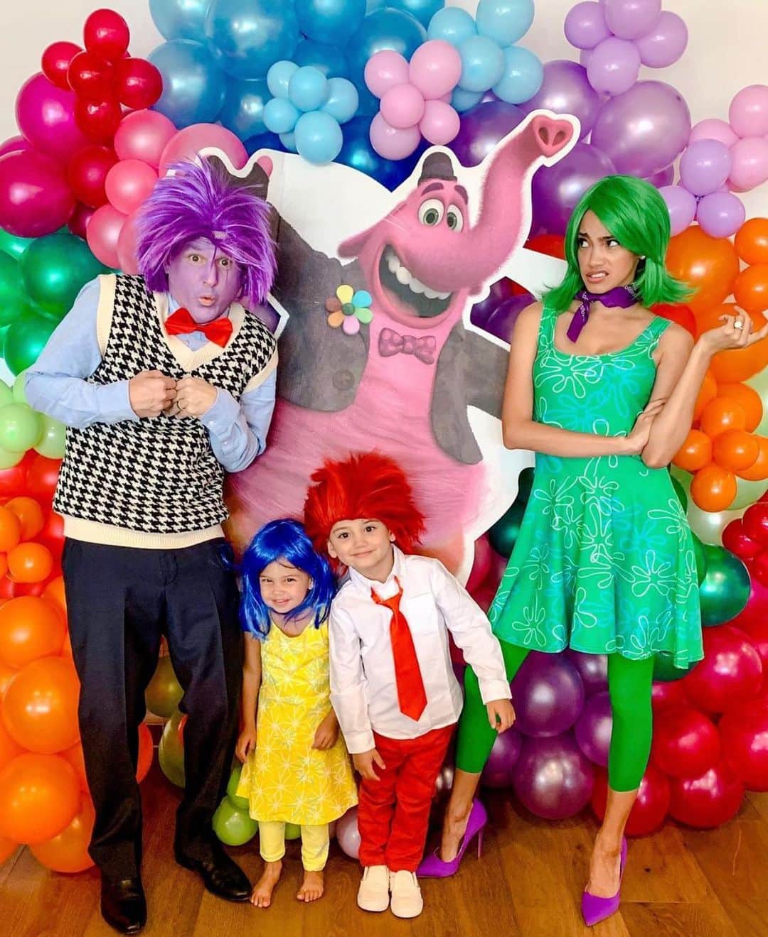 ロブ・ディアデックのインスタグラム：「Fear, Joy, Anger, and Disgust 💜💛❤️💚#HappyHalloween 🎃🎃🎃🎃」
