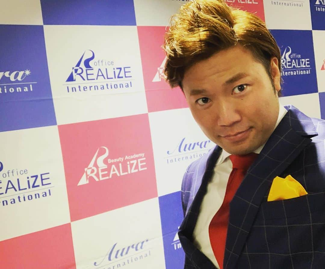 宮原健斗さんのインスタグラム写真 - (宮原健斗Instagram)「#ミセスコンテスト﻿ 「2020 Mrs.EarthJapan 沖縄」﻿ 会場にやって来ました👔  #沖縄」11月1日 12時44分 - kento_miyahara