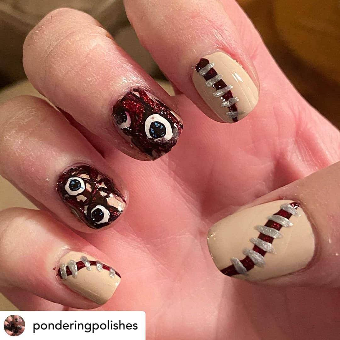 Nail Designsさんのインスタグラム写真 - (Nail DesignsInstagram)「Credit:• @ponderingpolishes Had to finish off my favourite holiday with something a bit creepier, I think the staples turned out perfectly!   #nails #nailsofinstagram #nailart #nailsnailsnails #instanails #instanailstyle #instanail #naturalnails #nailsonfleek #nailgeek #nailjunkie #nailsart #naildesigns #nailstyle #nail #nailsoftheday #halloweennails #gorynails #gore #handpaintednailart #stampingnailart #staplednails #bloodynails #creepynails」11月1日 13時04分 - nailartfeature