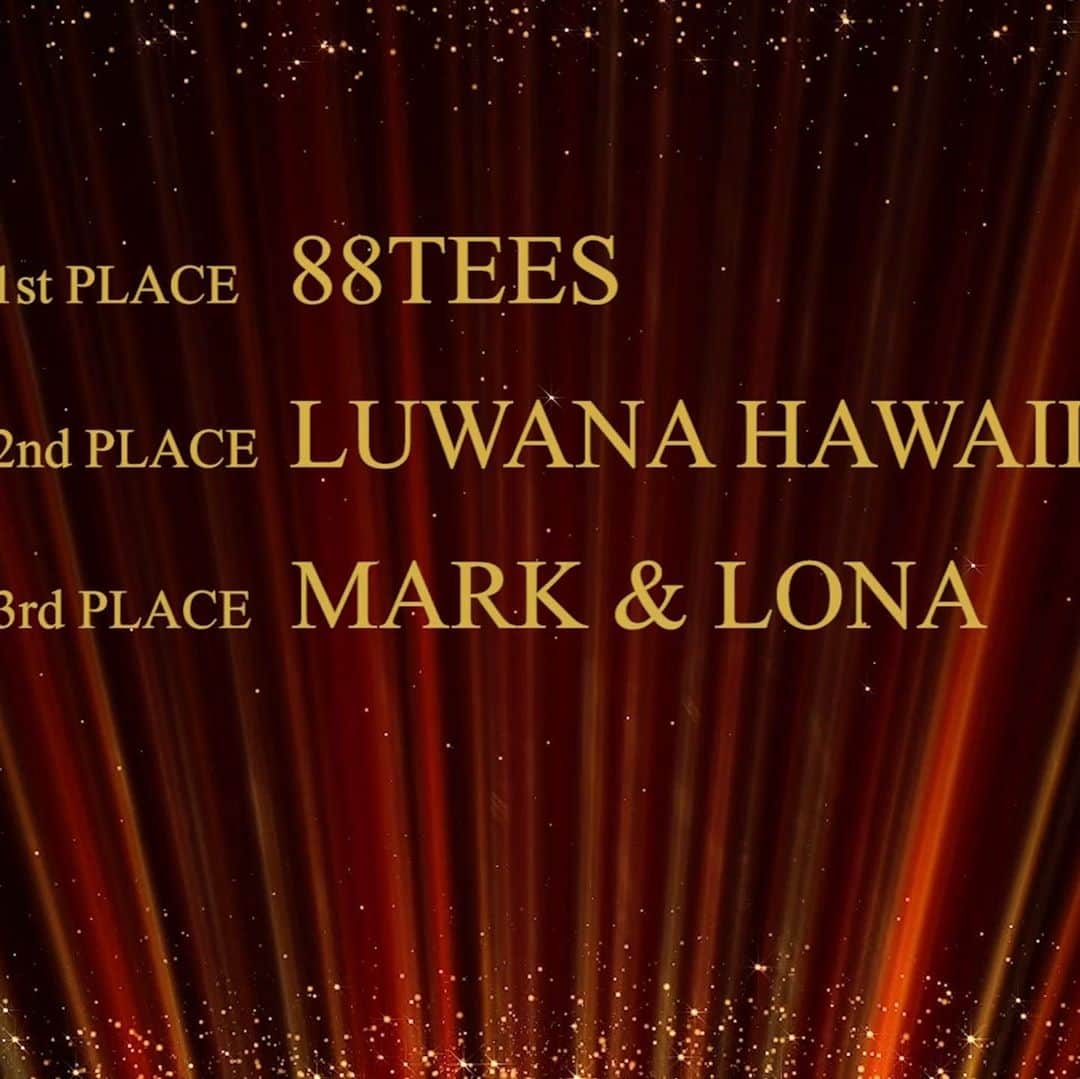 111-Hawaii Awardさんのインスタグラム写真 - (111-Hawaii AwardInstagram)「アパレル スイムウェア スポーツショップ部門 一位　88Tees おめでとうございます🎉‼️」11月1日 13時22分 - 111hawaiiaward