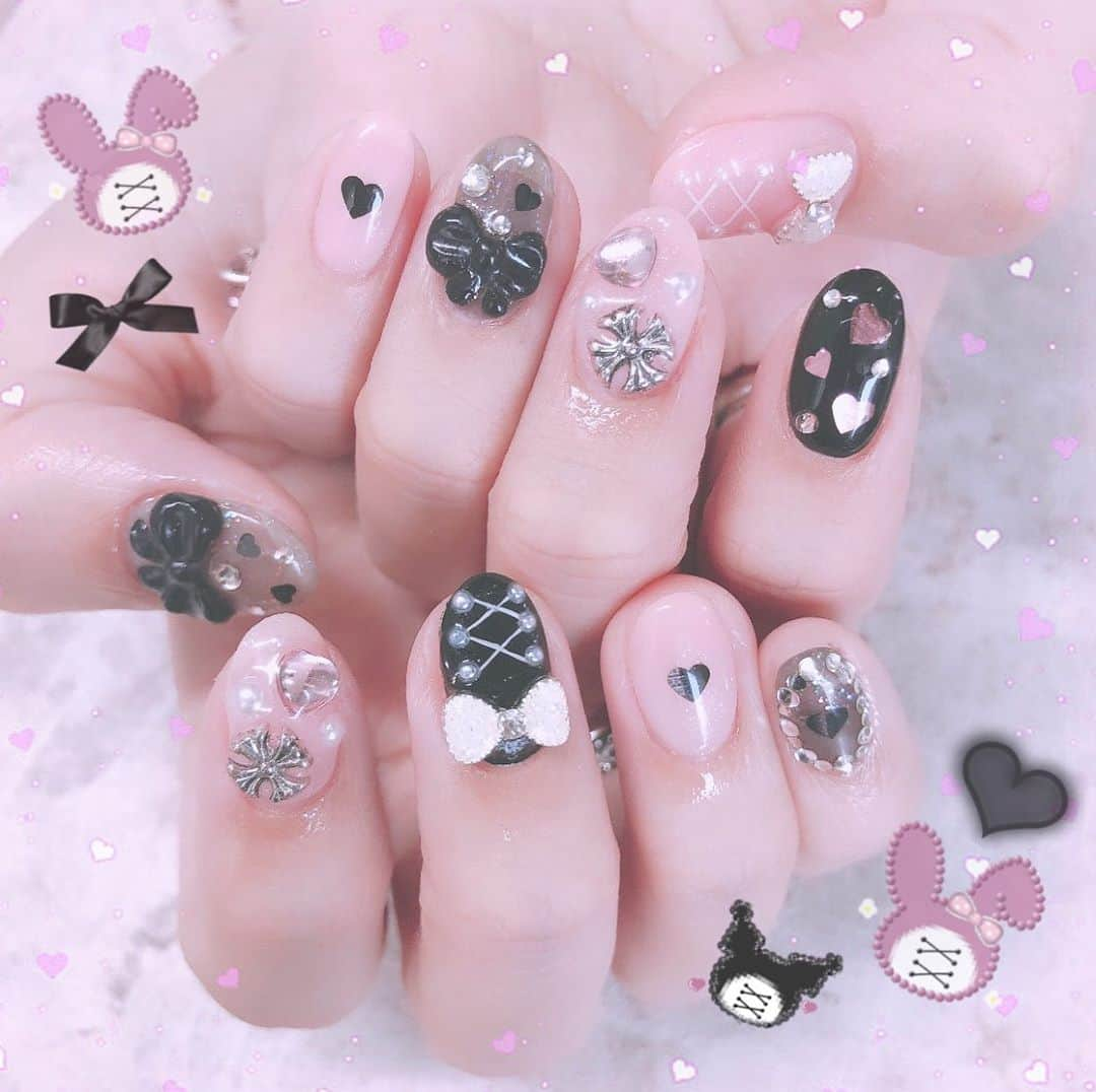 音羽莉夢さんのインスタグラム写真 - (音羽莉夢Instagram)「久しぶりにnailしてきたよ🖤🥺💗  #nail #地雷ネイル #量産ネイル   地雷とも量産とも思ってないけど。笑 (´･_･｀)」11月1日 14時04分 - rimu_otowa