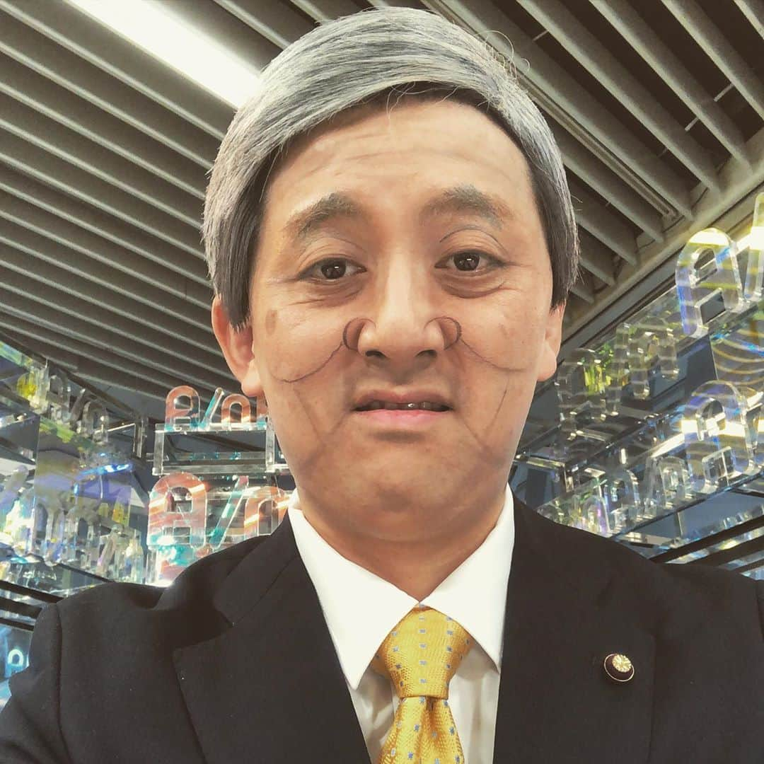 佐竹正史さんのインスタグラム写真 - (佐竹正史Instagram)「Abema的ニュースショー ご視聴頂いた方ありがとうございました🎌 見逃し配信は19時から🙋‍♂️ Abema NEWSチャンネルで安倍さんのニュース読みも菅さんのニュース読みもご覧頂けます😌  #ビスケッティ佐竹  #abema的ニュースショー  #安倍晋三 #安倍元総理 #菅義偉 #菅総理 #キャスター #NEWS #abematv」11月1日 14時33分 - sataketty