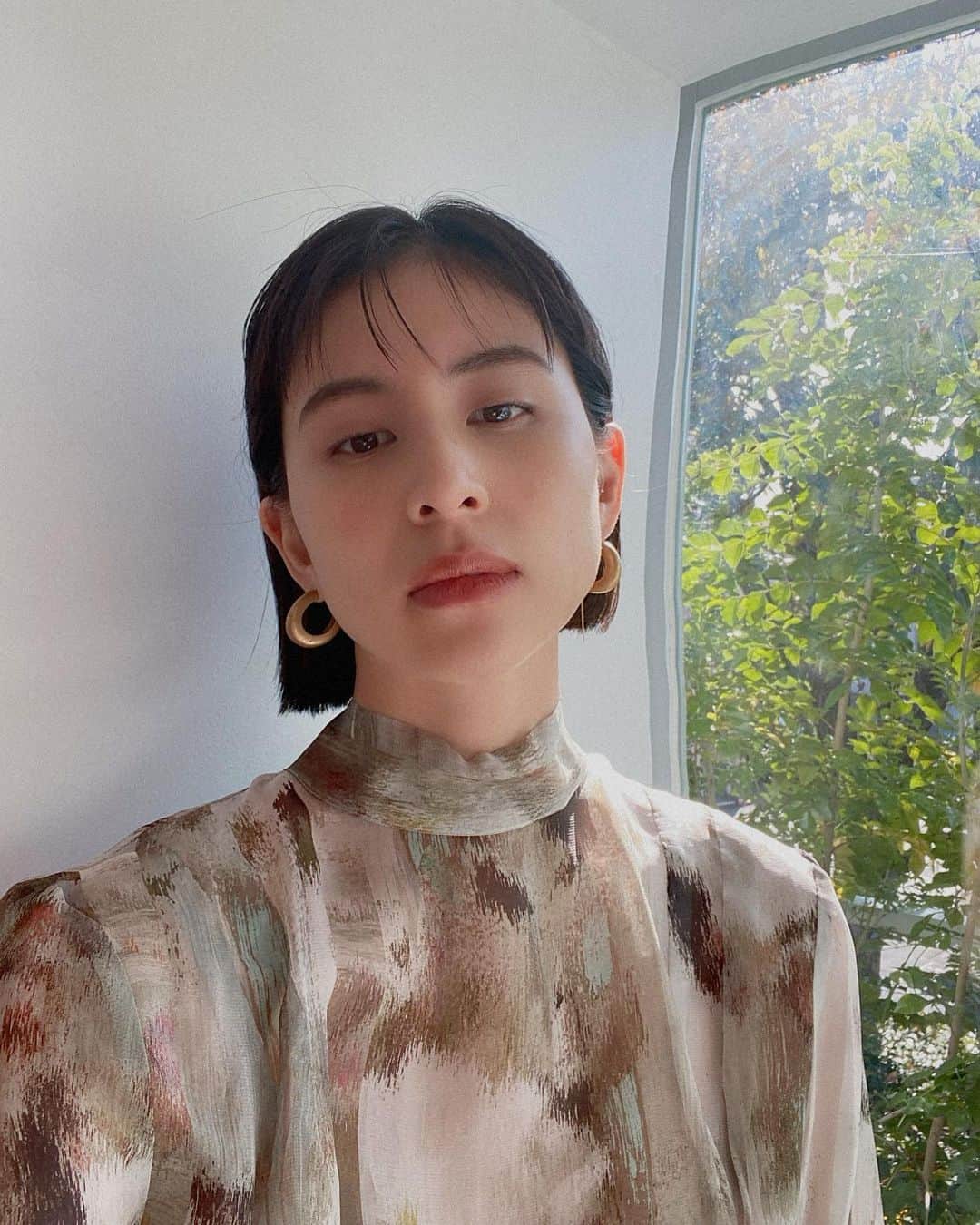 ラブリのインスタグラム：「MAX&Co.と白濱イズミの企画 楽しみにしててねふふふふふふふん  @maxandco   Stylist @otayukari  Hairmake @rei_fukuoka」