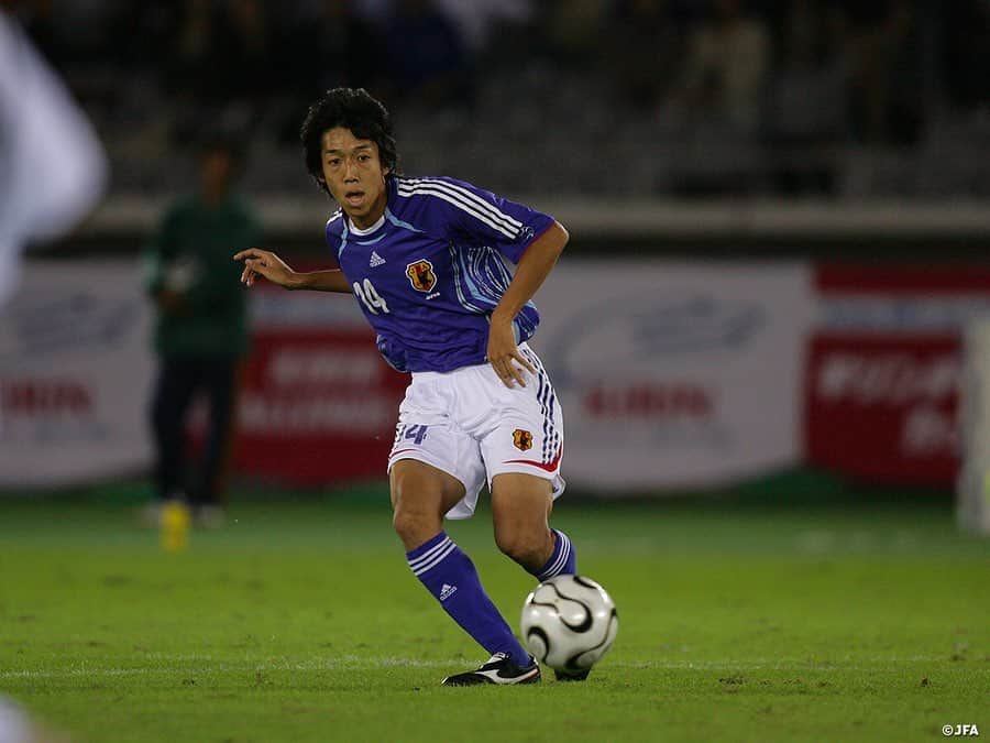 日本サッカー協会さんのインスタグラム写真 - (日本サッカー協会Instagram)「#中村憲剛 選手、18年間の現役生活お疲れ様でした。 クラブで、日本代表で魅せてくれたプレーの数々、本当にありがとう。  最後の試合まで、活躍を期待しています❗  #ケンゴありがとう  #jfa #daihyo #SAMURAIBLUE」11月1日 20時42分 - japanfootballassociation
