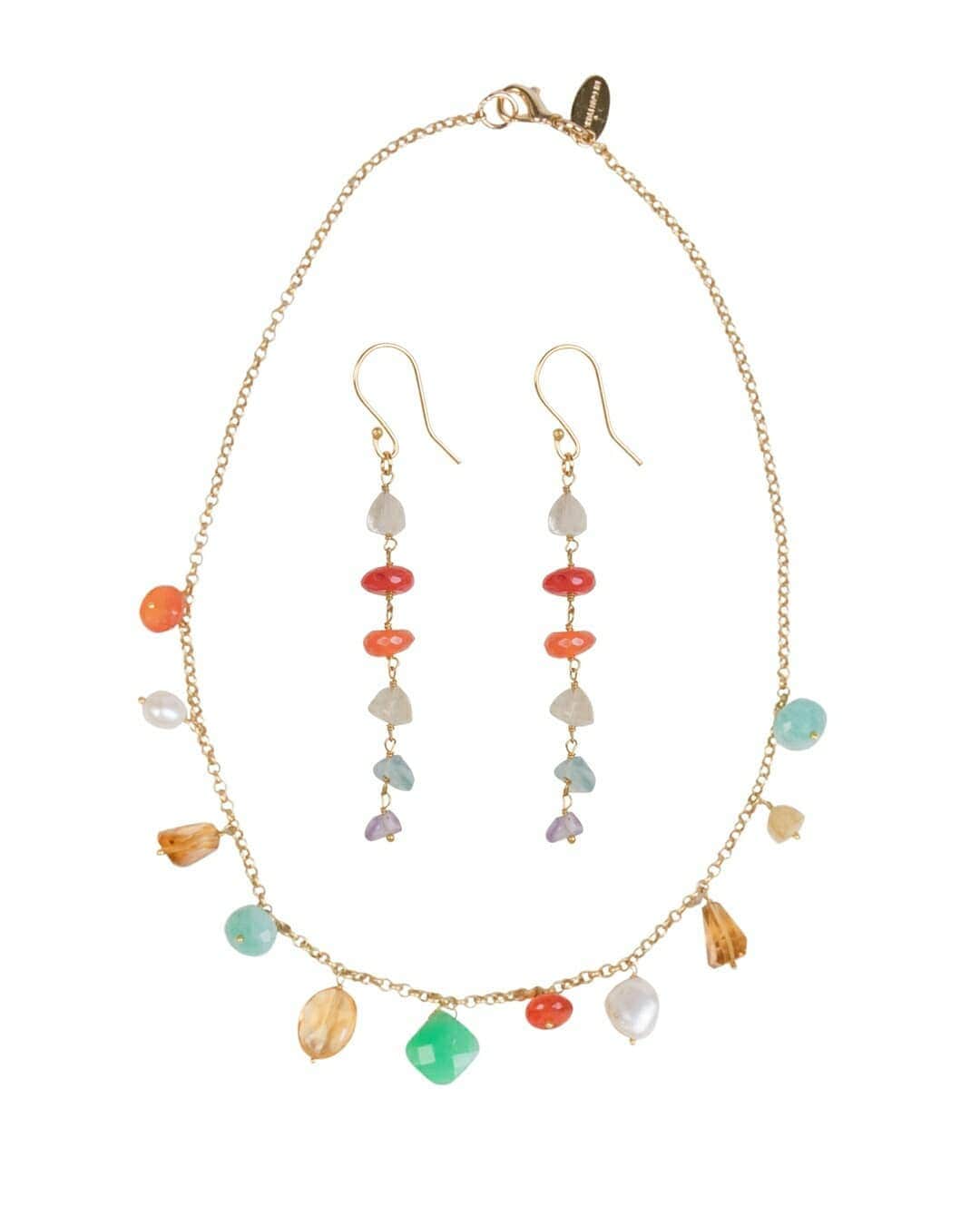ミーガンパークさんのインスタグラム写真 - (ミーガンパークInstagram)「Celebrate our newfound freedoms in the delicate new Talitha jewellery collection. Hand crafted from a combination of rough cut, semi-precious gem stones. Find the Talitha jewellery online now x」11月1日 15時18分 - _meganpark