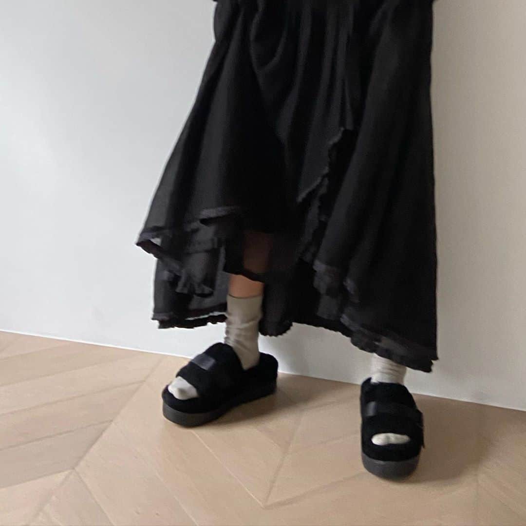 ラブリのインスタグラム：「新しいアグよ　@uggjapan」