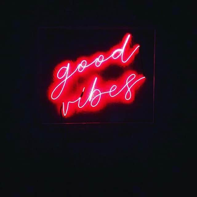 ジャンポールノットさんのインスタグラム写真 - (ジャンポールノットInstagram)「#goodvibes #redlight #feelingoftheday」11月1日 17時29分 - jeanpaulknott