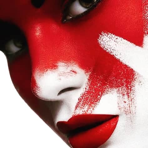 のインスタグラム：「#feelingred #redface」
