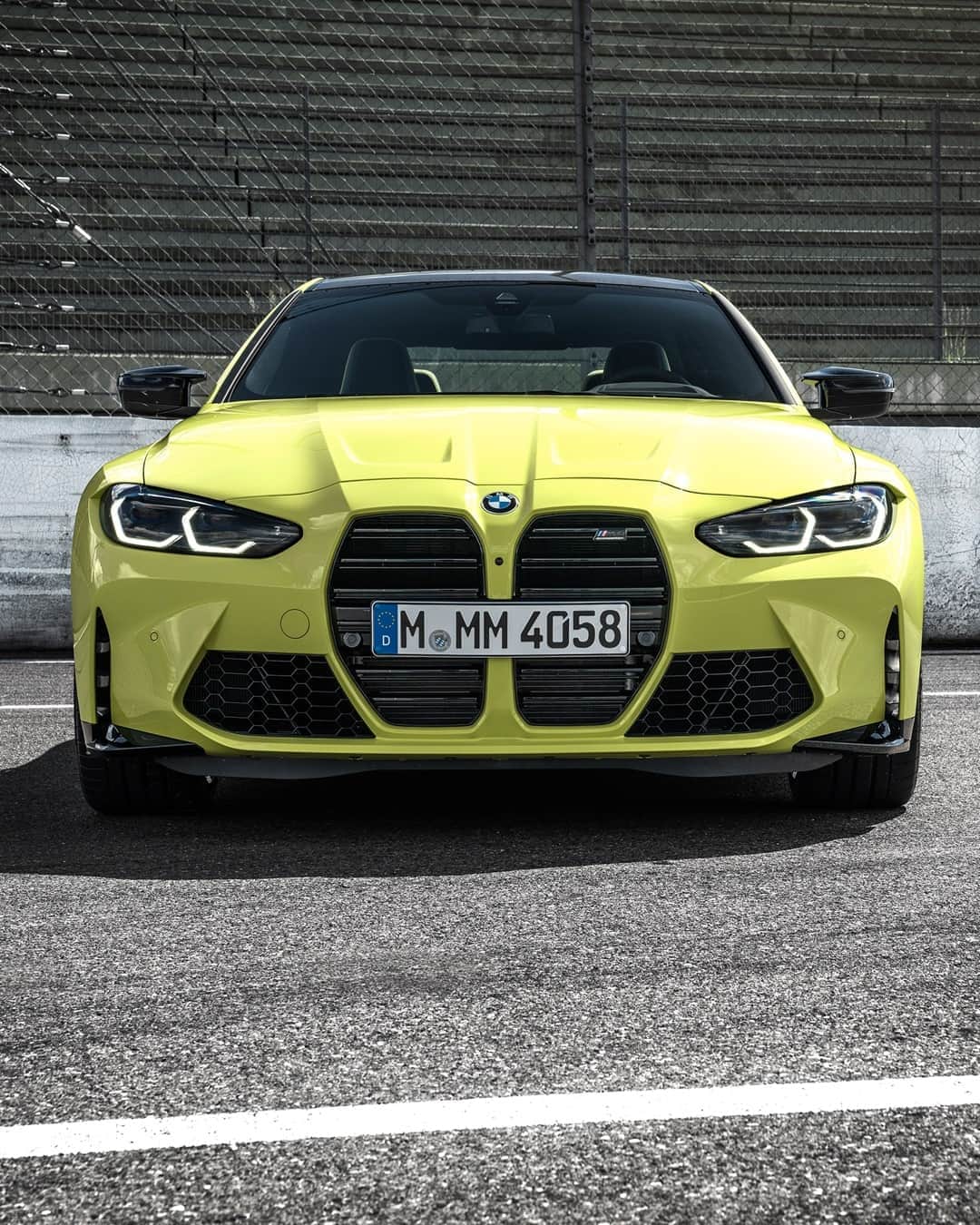 BMWさんのインスタグラム写真 - (BMWInstagram)「Whoever blinks first, loses.  The all-new BMW M4 Competition Coupé.  #TheM4 #BMW #M4 #BMWM @bmwm __ BMW M4 Competition Coupé: Fuel consumption in l/100 km (combined): 10.2. CO2 emissions in g/km (combined): 234.* Further information: www.bmw.com/disclaimer.  	 Acceleration (0-100 km/h): 3.9 s. Power: 375 kW, 510 hp, 650 Nm. Top speed (limited): 250 km/h (with optional M Drivers Package: 290 km/h).  	 * All performance, fuel consumption and emissions figures are provisional.」11月1日 18時00分 - bmw