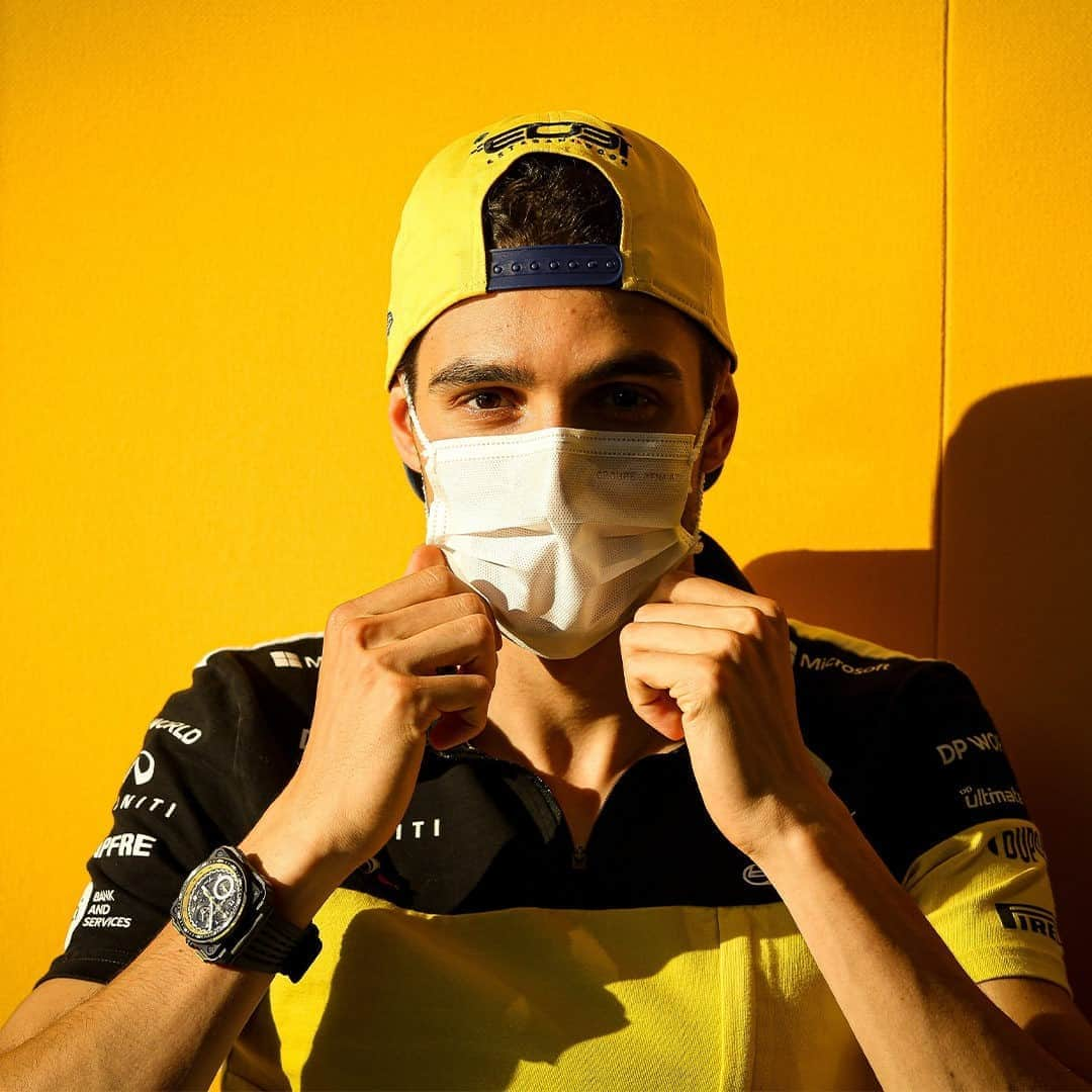 ベル&ロスさんのインスタグラム写真 - (ベル&ロスInstagram)「@renaultf1team's driver @estebanocon is 100% ready for Imola GP. #RS20 #RSspirit #ImolaGP #F1」11月1日 18時00分 - bellrosswatches