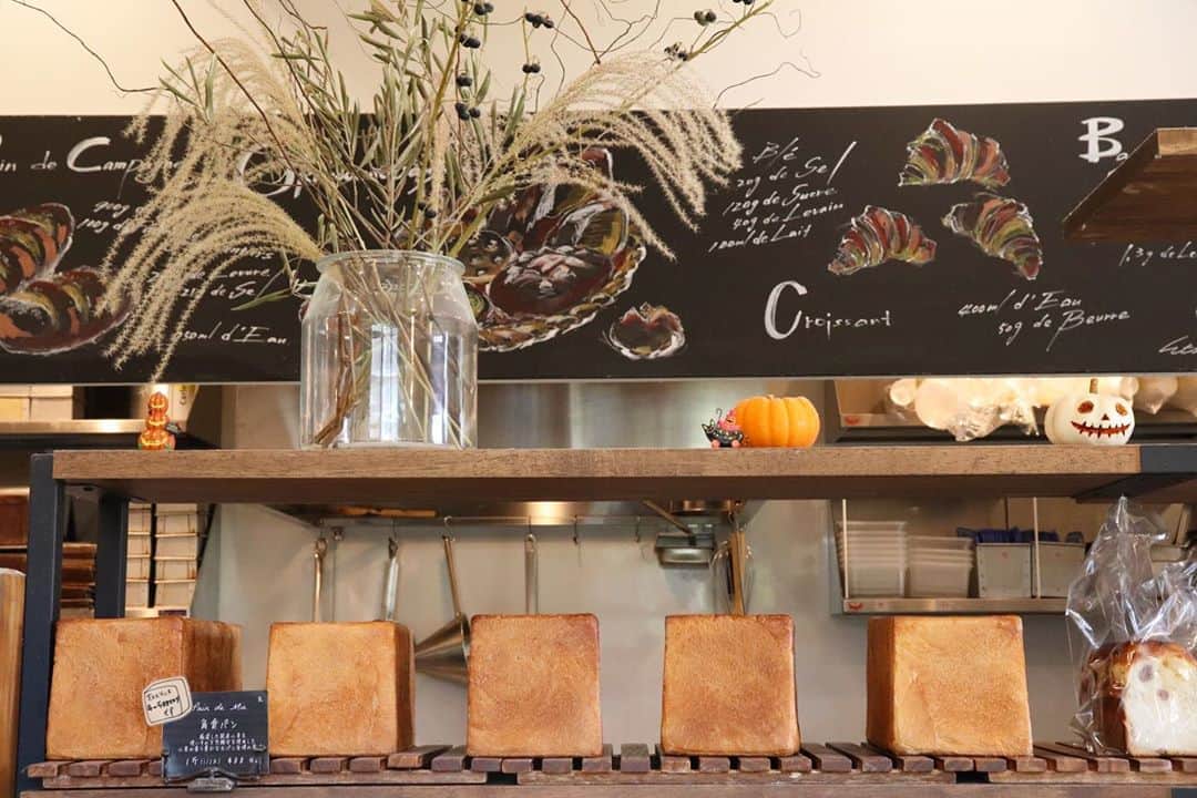 丘の上のパン屋 のグルメインスタ