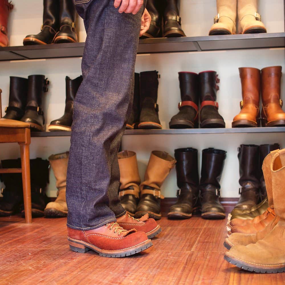 のインスタグラム：「My WESCO! “Jobmaster” レッドウッドのラフアウトツートーンがポイントの"Jobmaster"。 一年ちょっと前の納品から300日以上履かれているそうです。 その結果、オーダーの参考にして頂いた店頭サンプルとほとんど同じくらいの経年変化に！ ご本人はまだまだと仰っておりましたので今後もさらに楽しみですね！！ . https://wescojapan.blogspot.com/2020/11/my-wesco-jobmaster.html . #wesco #jobmaster #madeinusa🇺🇸 #oregon #scappoose #wescojapan #wescoebisu #wescosetagaya #wescokanazawa」