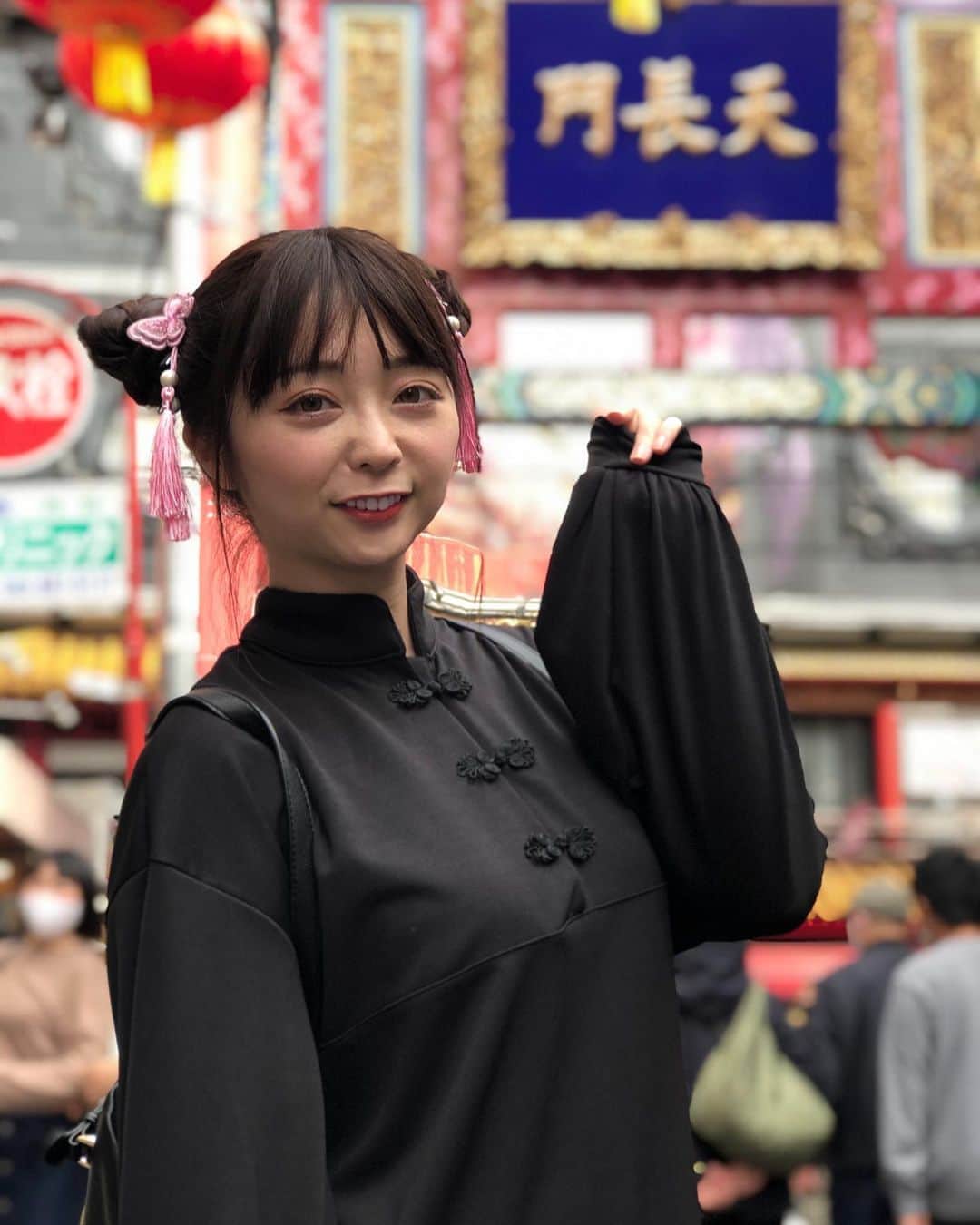 星那美月さんのインスタグラム写真 - (星那美月Instagram)「中華街デートありがとうございました🐼歩いたー！🐾楽しかった。春とかならチャイナドレスで行きたいです🇨🇳🌸  #中華街 #chinatown #ファインダー越しのわたしの世界 #ファインダー越しの私の世界 #chinagirl #チャイボーグ #girl #tokyo #japan」11月1日 18時16分 - mitsukihoshina