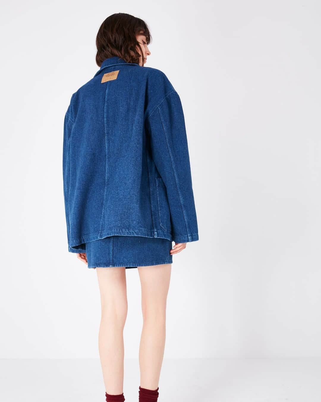 アメリカンビンテージのインスタグラム：「Favourite double denim set! 🔹 ___ #AmericanVintage #FW20 #womenswear」