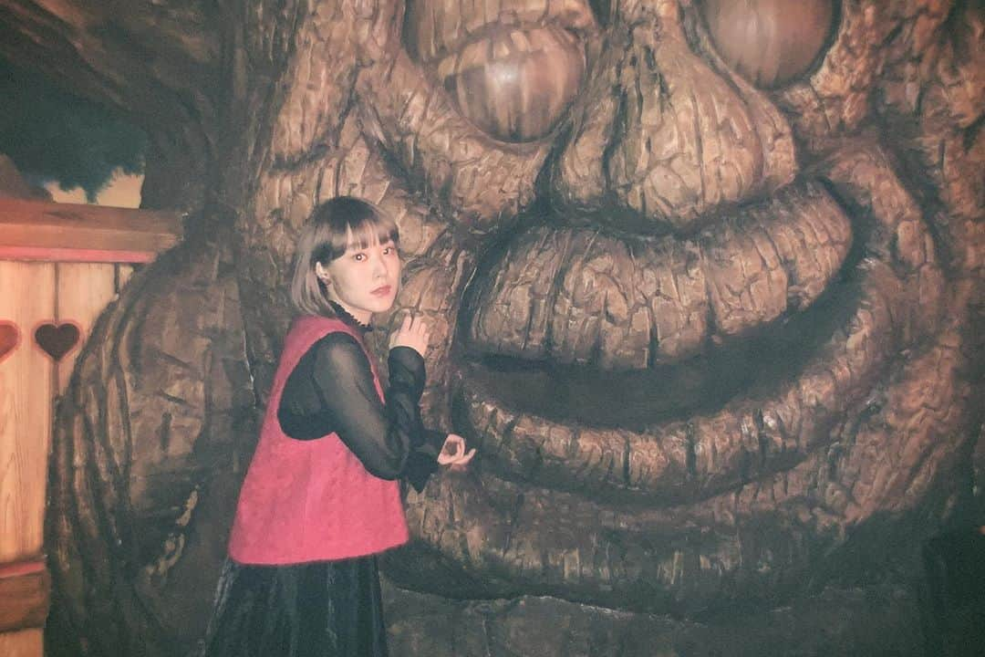 おかもとえみさんのインスタグラム写真 - (おかもとえみInstagram)「この後19:30〜 SPOOKY PUMPKINオンラインライブ始まります！ 是非みてねー🧸  https://eplus.jp/sf/word/0000144557」11月1日 18時24分 - okp_emi