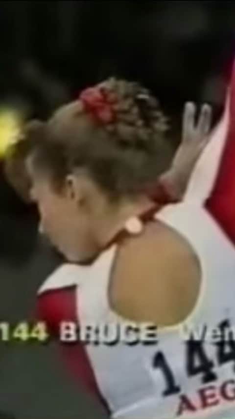 のインスタグラム：「- 1992 Olympic medalist 🥉Wendy Bruce Martin will be one of our featured presenters 🎤 at GYMcon Virtual November 8th!  - At Wendy’s first World Championships in Stuttgart 🇩🇪 she placed 11th in the all-around and 4th with the US team.  - @wendybrucemartin  - Featured Competition: 1989 World Championships  - - #gymnastics #gymnasticsvideos #gymnasticshighlights #artisticgymnastics #floor  #vault #parallelbars #pbars #horizontalbar #highbar #balancebeam #unevenbars #tumble #stick #flip #trampoline #handstand #strength #flexibility #balance #fitness #usagymnastics #muscle #mag #trampoline #gymnast #gymvids #athlete #gimnasia」