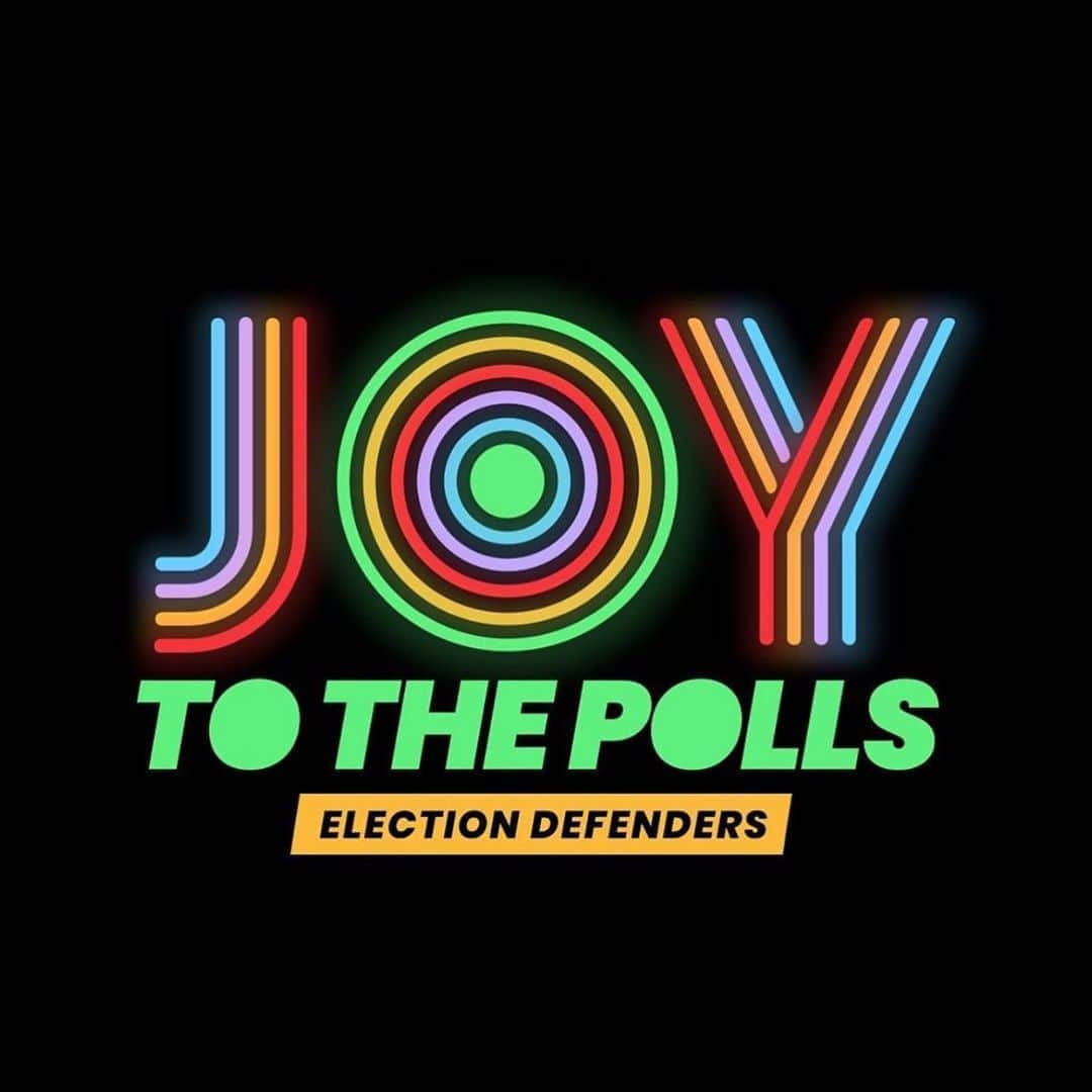 クエストラブさんのインスタグラム写真 - (クエストラブInstagram)「A gift for the brave standing in line these last 48 hours before the elections. Trust me I tried to DJ in various locations. I curated 300 jawns for #JoyToThePolls (a mix of soulful, danceable, adventurous and always interesting tunes to keep your mind off of “just standing”. There are also a gazillion other playlists on my @spotify that should keep y’all cool. Not to mention the world’s coolest podcast @QLS in which EVERY figure worth asking questions to (#LinManuelMiranda, #KurtisBlow #SpikeLee #KimFields #TooShort #SethRogan #JurneeSmollett #JimmyFallon #HeatherHunter #EsperanzaSpaulding #MayaRudolph #CecilyStrong #AliciaKeys #TitoJackson #LenaWaithe #Rapsody #JimmyJam and on and on and a few hundred more) the Lank Is in my bio. Please Vote tomorrow. Utilize & share playlist (follow my too!!!) thanks!」11月2日 4時43分 - questlove