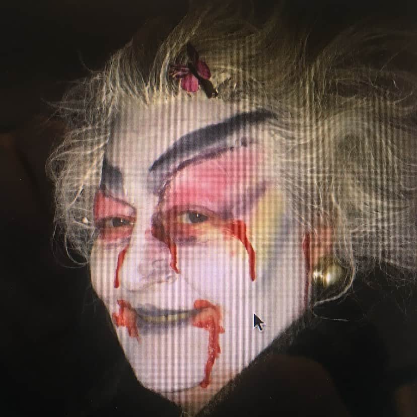 ジェームスロングのインスタグラム：「When Mrs Long killed Halloween ❤️ @annlonglondon」