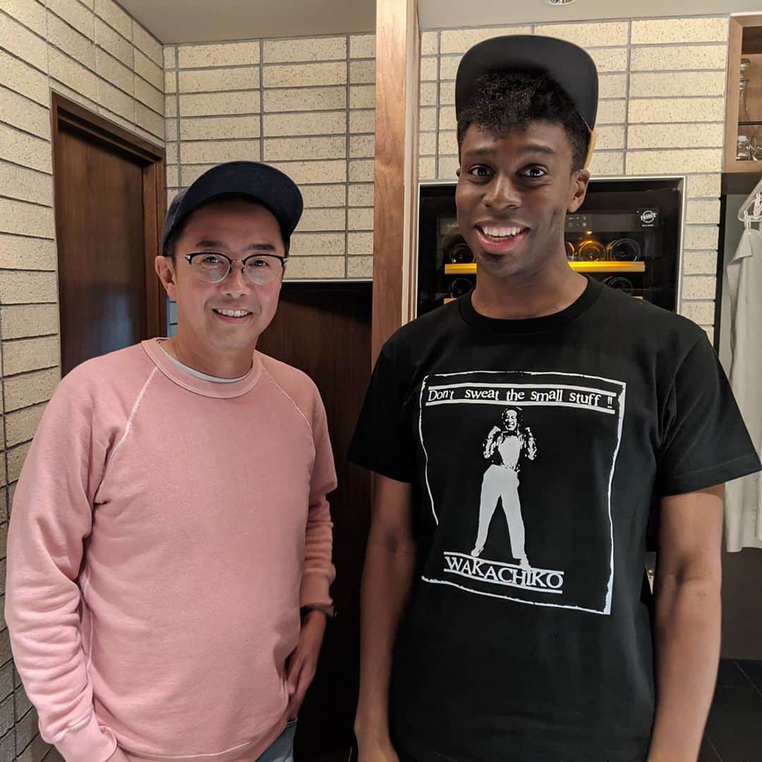 アイク・B・ヌワラのインスタグラム：「大阪帰りして早速師匠とご飯やー！NICE！  #わかちこ」