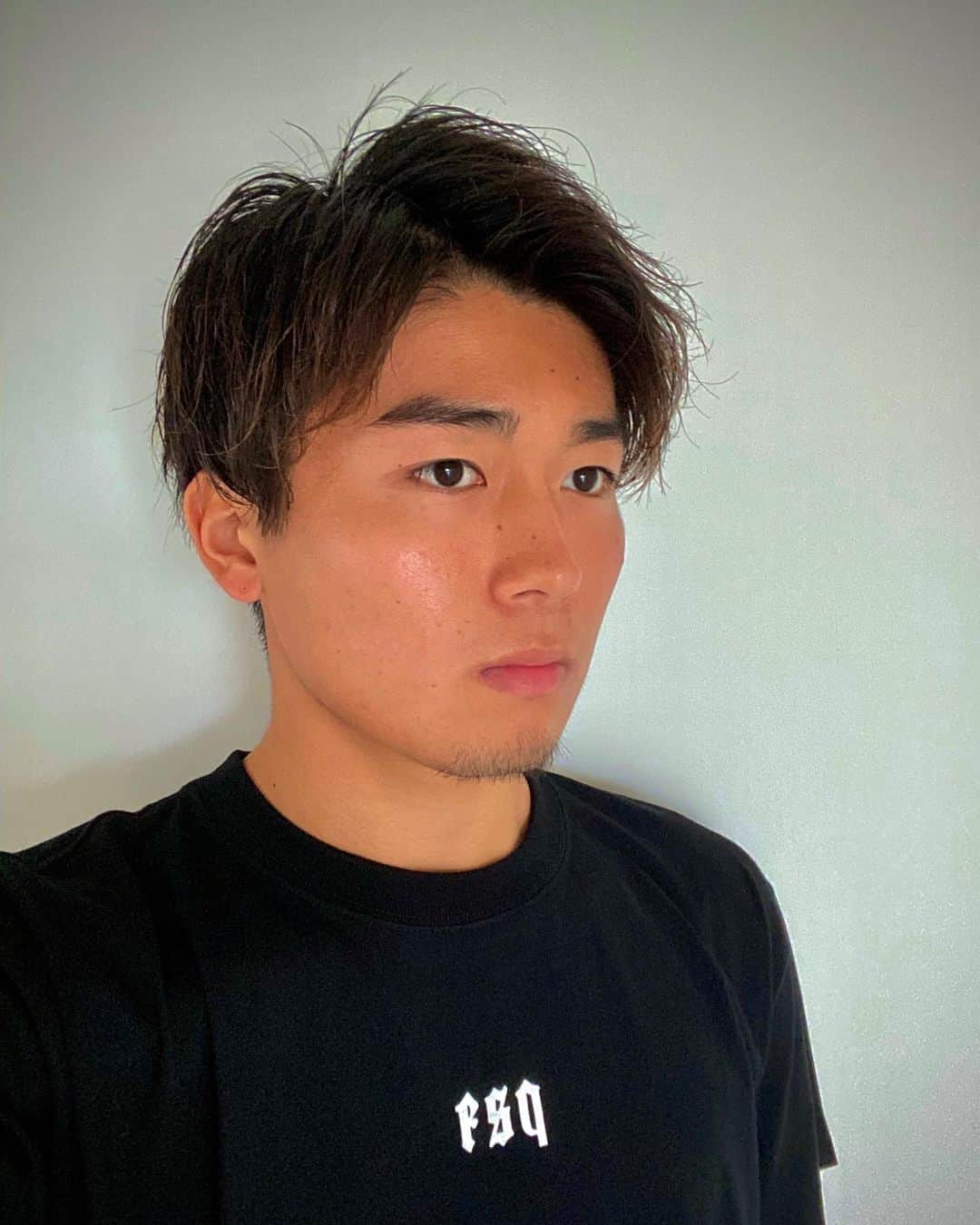 のインスタグラム：「最近のお気に入りのTシャツ！！ お気に入りシリーズPart2 やっぱり黒Tシャツはカッコいいな！！  #黒tシャツ #黒コーデ #最近のお気に入り #パート2」