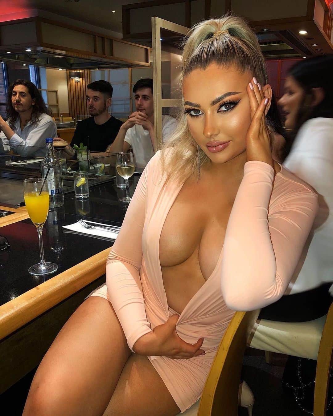 Prettyclassybabesのインスタグラム：「always classy ✨ 👉 @ninawoolleyx double tap @ninawoolleyx 🔥 📸 📸 LOOK AT OUR STORIES 😍 We adhere to Community Guidelines 😊」