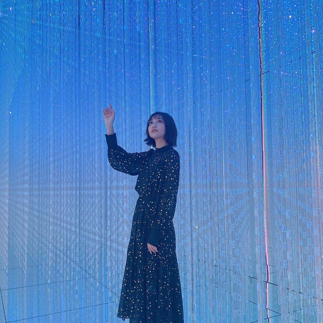 のインスタグラム：「﻿ ﻿ ﻿ ﻿ ﻿ ﻿ 11月もよろしくお願いします☻﻿ ﻿ ﻿ 先日、ずっと気になっていた　@teamlab_futurepark に🌟﻿ ﻿ ずーっと夢見てるような空間でした﻿ ﻿ ﻿ ﻿ 裸足で館内を回るの〜﻿ なかなかないよね！﻿ ﻿ ﻿ 裸足でいろんなことを感じて目で楽しんで心が満たされました﻿ ﻿ ﻿ ﻿ ﻿ アウトプットばかりだったから﻿ 久しぶりにインプットした気がします✨﻿ ﻿ ﻿ クーポンあるので是非この機会に行ってみてね🍃﻿ ﻿  ﻿ ▼【新作公開記念・クーポン割引実施】 ﻿ 公式サイトにて使用できる期間限定クーポンでチケット代30%OFF！大人チケットの場合、3,200円→2,240円に！！ ﻿  ﻿ ▼クーポンコード ﻿ planets ﻿  ﻿ ▼対象入場期間 ﻿ 2020/10/1(木)~2021/2/28(日) ﻿  ﻿ ▼使用方法： ﻿ チームラボプラネッツ（豊洲）の公式サイトでチケット購入時にクーポンコード「planets」を入力し「適用」ボタンを押すと、割引価格で購入できます。 ﻿ ﻿ ﻿ ﻿ ﻿ #チームラボプラネッツ #チームラボ豊洲 #pr #トリドリベース#チームラボ」