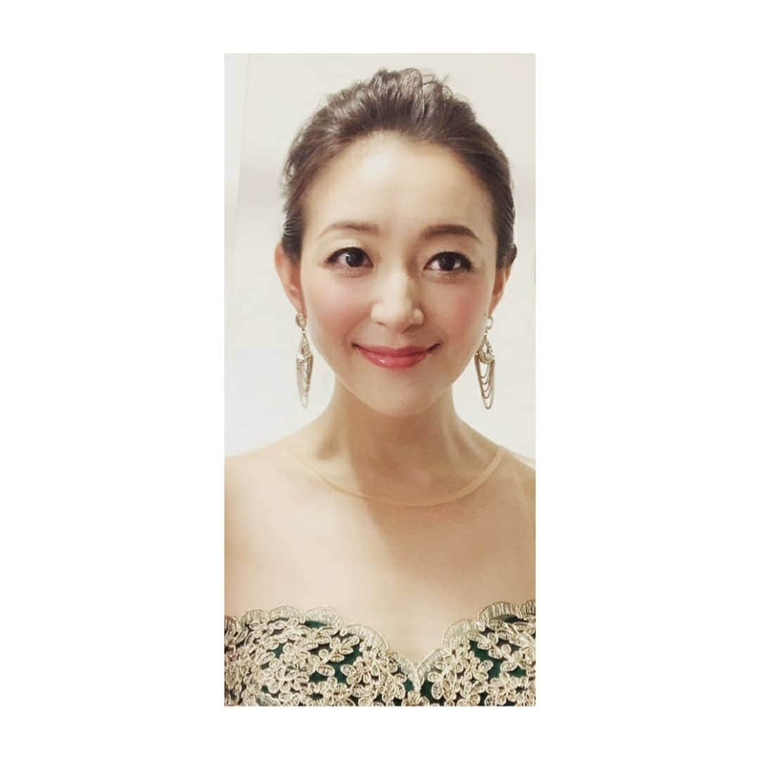 彩乃かなみさんのインスタグラム写真 - (彩乃かなみInstagram)「﻿ ﻿ ﻿ 本日﻿ 『My precious time Ⅱ again』﻿ ﻿ お越し頂きました皆様﻿ 配信御視聴頂きました皆様﻿ ﻿ 本当にありがとうございました﻿ ﻿ 沢山の方に色んな想いを届ける事が出来﻿ そして私もね﻿、 皆さんから沢山の想いを受け取ることが出来﻿ 今日は…胸いっぱいです﻿ ﻿  ありがとう﻿ 本当にありがとう ﻿ ﻿ ﻿ #彩乃かなみ﻿ #ライブ﻿ ﻿」11月1日 22時45分 - kanamiayano.official