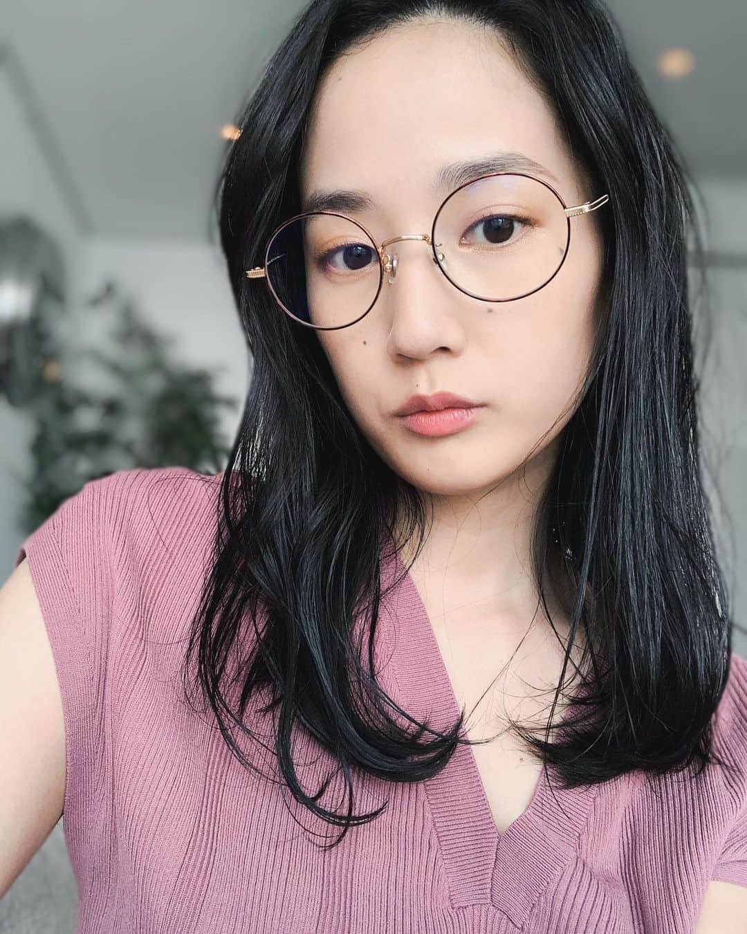 高嶋香帆のインスタグラム：「喜怒哀楽をしっかり表に出して生きている人が好きで憧れます。  恥ずかしがらずに人の目を気にせずに、素直な感情を爆発させられたらなんて気持ちがいいのだろうかと想像しただけでわくわくする☺️  魅力的な人になりたいので、ポーカーフェイス極力辞める🤔  #急に何の話かはわからん #いい本を読んだのよ #夢をかなえるゾウ4  #夢をかなえるゾウシリーズ好きぴ #もっといい写真無かったんかいな」