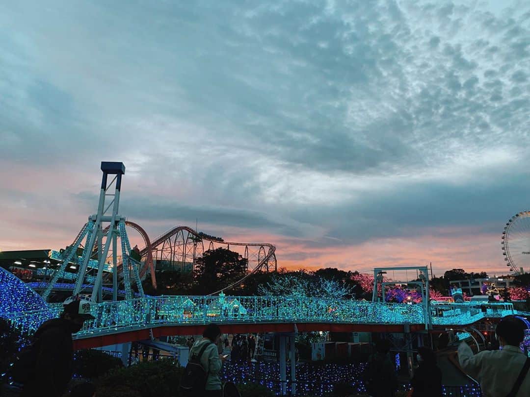 EMIさんのインスタグラム写真 - (EMIInstagram)「☆ 今年もまた見れた♡ #よみうりランド  #ジュエルミネーション」11月1日 23時34分 - emi_idea