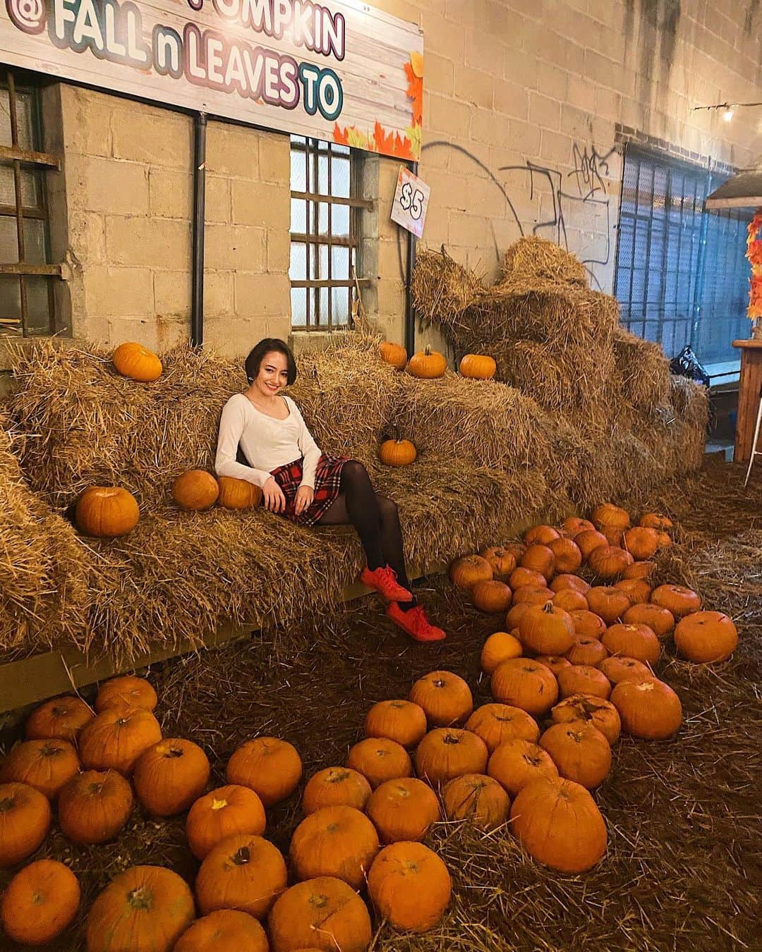 アヤカ・ウィルソンさんのインスタグラム写真 - (アヤカ・ウィルソンInstagram)「_____  🎃🎃♥️ The queen of pumpkin land!!  #halloween #happyhalloween #ハロウィン」11月2日 0時34分 - ayakawilson_official