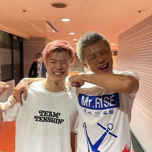 裕樹のインスタグラム：「コメントやストーリー？観させて頂いてますが、有り難い事に、めちゃくちゃ多くて全てに返信出来ません。  YouTubeに、試合後の素直な気持ちをアップしました。  観てください。 （YouTubeにてアンカーキックボクシングジムで検索）  https://youtu.be/H7oRiaIcFYE」