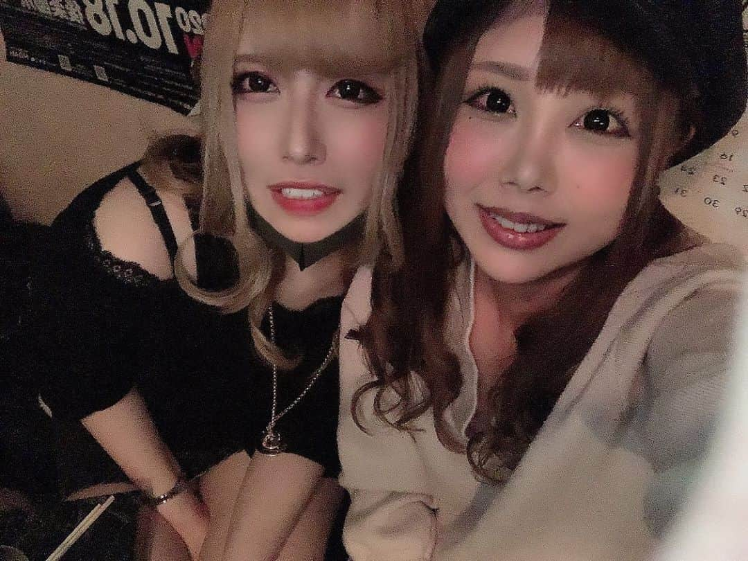 瀬乃ひなたさんのインスタグラム写真 - (瀬乃ひなたInstagram)「10/31 レディ行った時の🍸 . . . #新宿二丁目　#二丁目　#新宿　#bar #lady #ladydynamite」11月2日 0時46分 - hinapiyosanchi