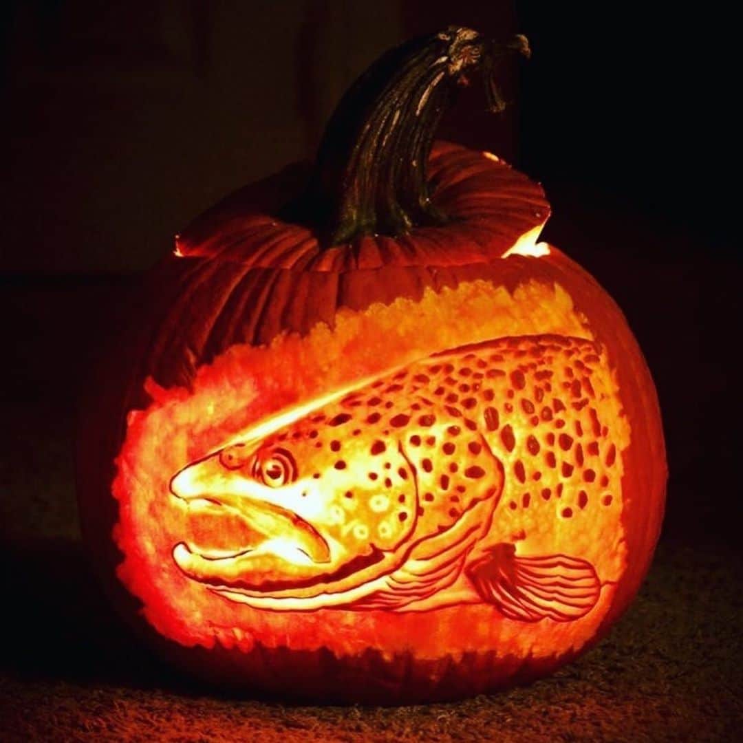 Filthy Anglers™さんのインスタグラム写真 - (Filthy Anglers™Instagram)「Hope you all had an amazing Halloween! This was very hard, we had a number of great entries and we appreciate all that participated! The winner of our 2020 #filthyboo costume with a catch, winning a $100 gift card to our website goes to @thatsaltyblonde_ . She entered a number of times with some pretty amazing photos, this one just spoke to us, slide to see the entire photo. In our pumpkin carving contest, our winner is @rsrods who started this competition on a very high note with this trout, amazing craftsmanship and attention to detail. You win a $50 gift card to our website! I’m kinda sad it’s over, not going to lie! Congrats @thatsaltyblonde_ and @masefetz - please direct message me your email and we will get you your Gift Cards to www.filthyanglers.com #fishing #halloween #outdooors #costume #getfilthy #nature #bassfishing #catchandrelease #anglerapproved #winner #fish #bass」11月2日 1時07分 - filthyanglers