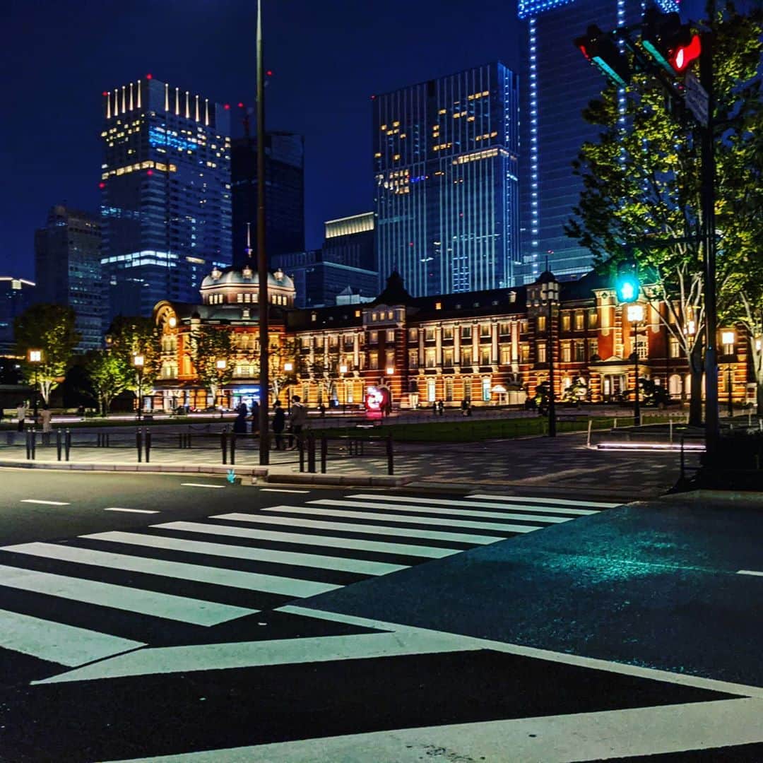 竹下幸之介のインスタグラム：「Night Tokyo Station.」