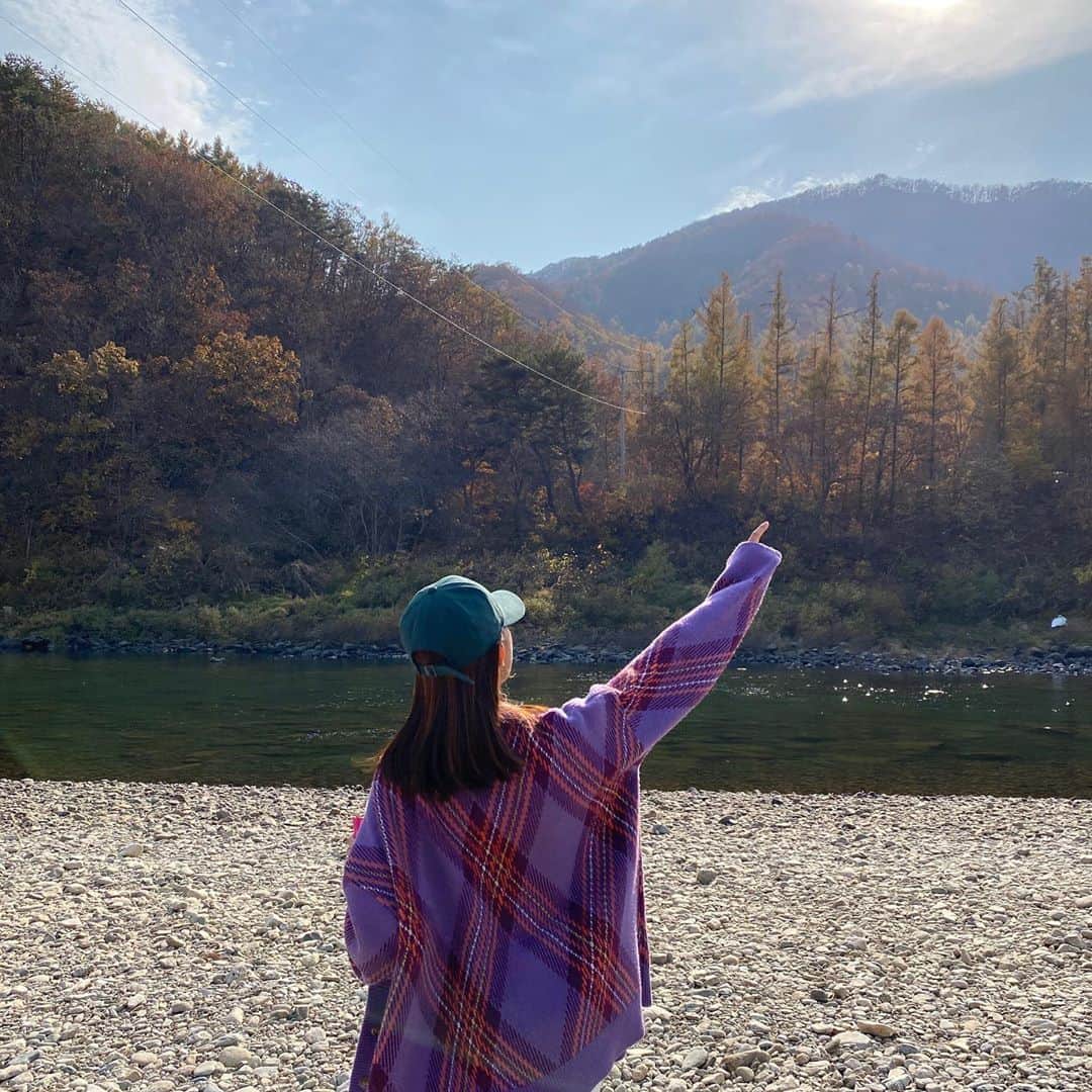 イ・ミンジさんのインスタグラム写真 - (イ・ミンジInstagram)「#두둠칫둠칫🎵 조금 몬냉하구 마이 부족해도, 완벽하지 않아서 그런 내가 좋아요🤤 그리구 그런 사람이 좋아요〰️💓」11月2日 1時37分 - mandyminzy