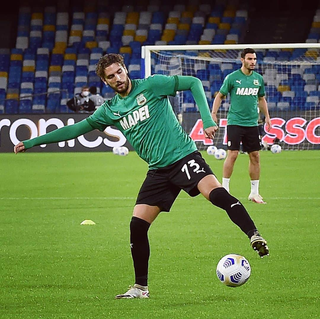 USサッスオーロ・カルチョさんのインスタグラム写真 - (USサッスオーロ・カルチョInstagram)「MATCH DAY 💪 ⚽️ #NapoliSassuolo 🏆 #SerieATIM ⏰ Ore 18 🏟️ #StadioSanPaolo Segui le nostre stories per gli aggiornamenti sul match 💪🖤💚 #ForzaSasol」11月2日 1時45分 - sassuolocalcio