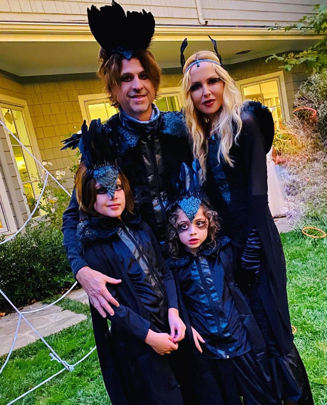 レイチェル・ゾーのインスタグラム：「#Dark Raven #family 💀🎃🦇 Happiest #halloween everyone! XoRZ」