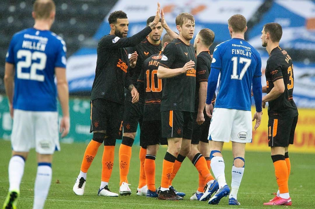 レオン・バログンさんのインスタグラム写真 - (レオン・バログンInstagram)「Got them big 3 points that WE came for + another clean sheet 🇬🇧」11月2日 2時16分 - leonbalogun