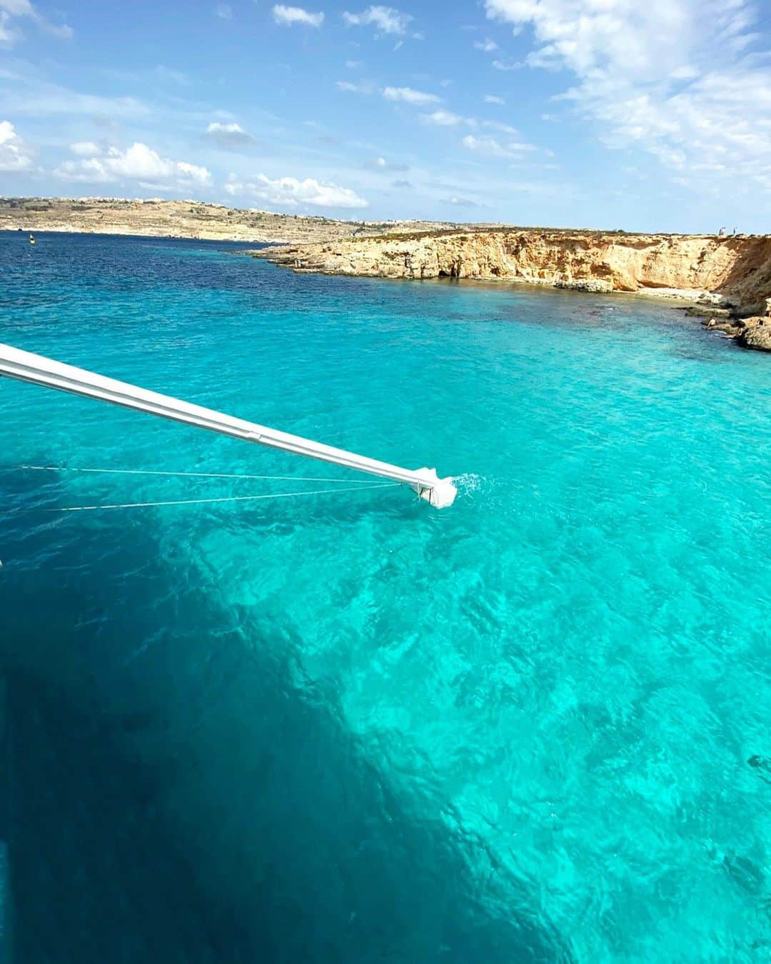 Laraさんのインスタグラム写真 - (LaraInstagram)「10 meter slide ft. my screaming 🐠 #Malta #2019octber  . . . マルタの海🏖 きれいすぎた  💙💚 . . #マルタ #🇲🇹」11月2日 2時16分 - fa_la_lara