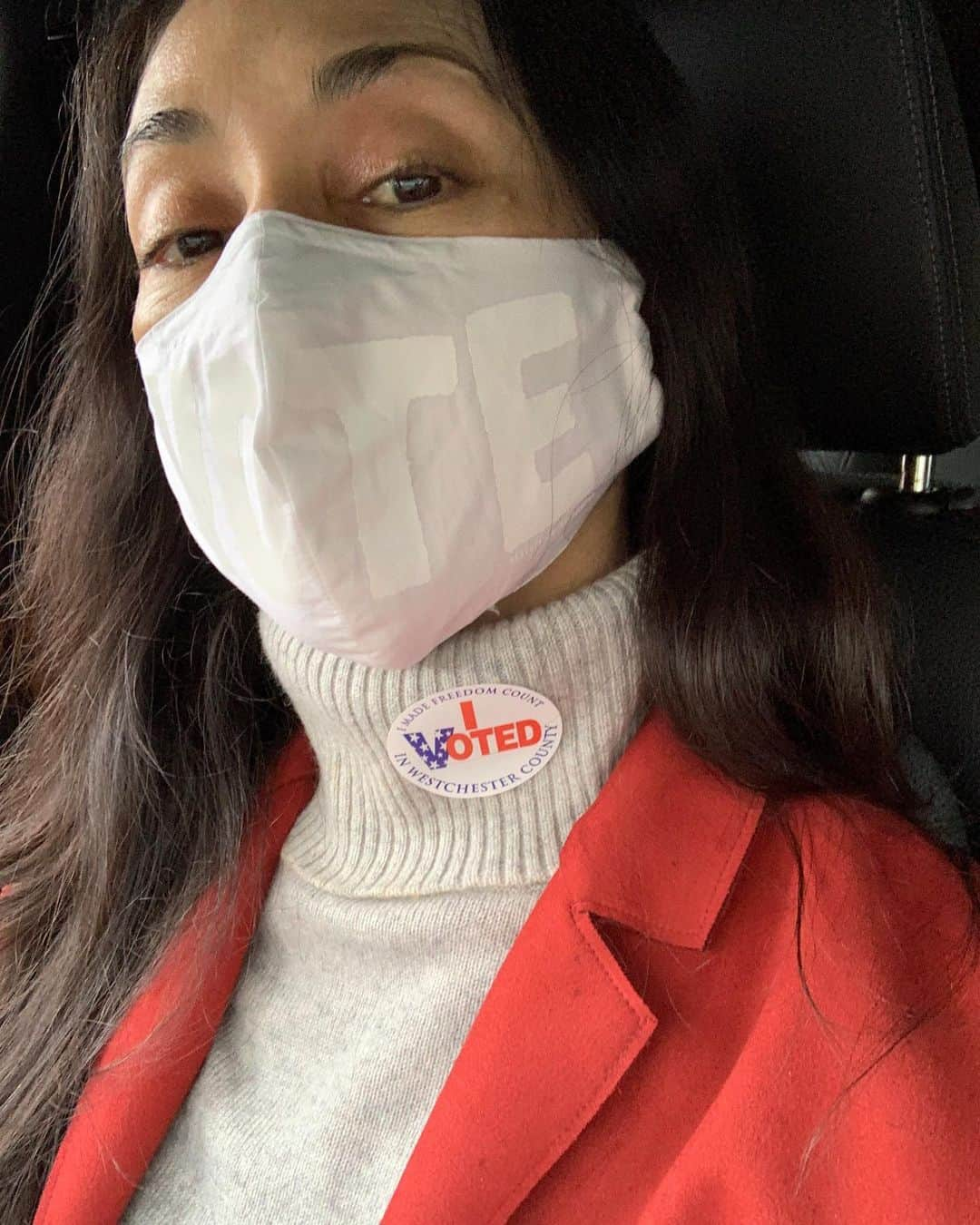 Monday満ちるさんのインスタグラム写真 - (Monday満ちるInstagram)「In no other time in my life has it felt as good as today to vote! #vote #votelikeyourlifedependsonit」11月2日 2時55分 - mondaymichiru