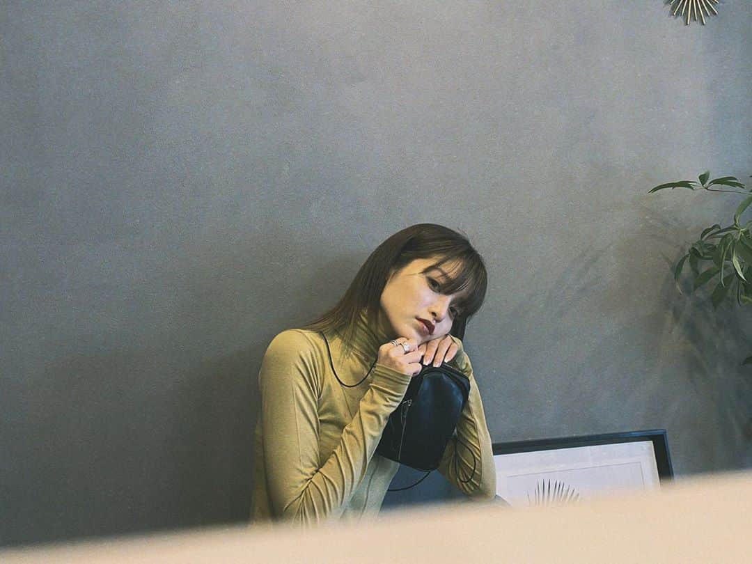 のインスタグラム：「なんかエモくなった💭笑」