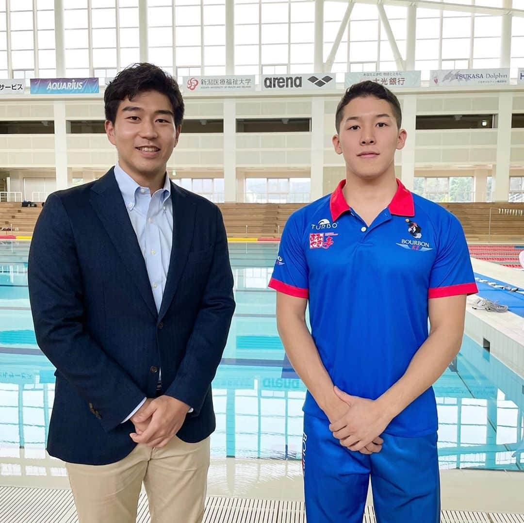 内野泰輔のインスタグラム：「土曜日に行われた水球日本選手権決勝🤽‍♂️ 日本代表選手が多く所属する両チームによる日本一決定戦はとても白熱した展開になりました🔥  その試合で両チーム最多タイの4得点の活躍をした２０歳の日本代表🇯🇵  稲場悠介 選手(@iwp10_usuke )  日本代表・ポセイドンジャパンでは力強いシュートを武器に得点源として欠かせない存在の稲場選手にお話を伺いました❗️  詳しくは今日のLive News αスポーツコーナーで‼️  #稲場悠介 選手 #水球 #水泳 #日本代表 #ポセイドンジャパン #10 #日本選手権 #ブルボンkz #kingfisher74  #フジテレビ #livenewsα #内野泰輔」